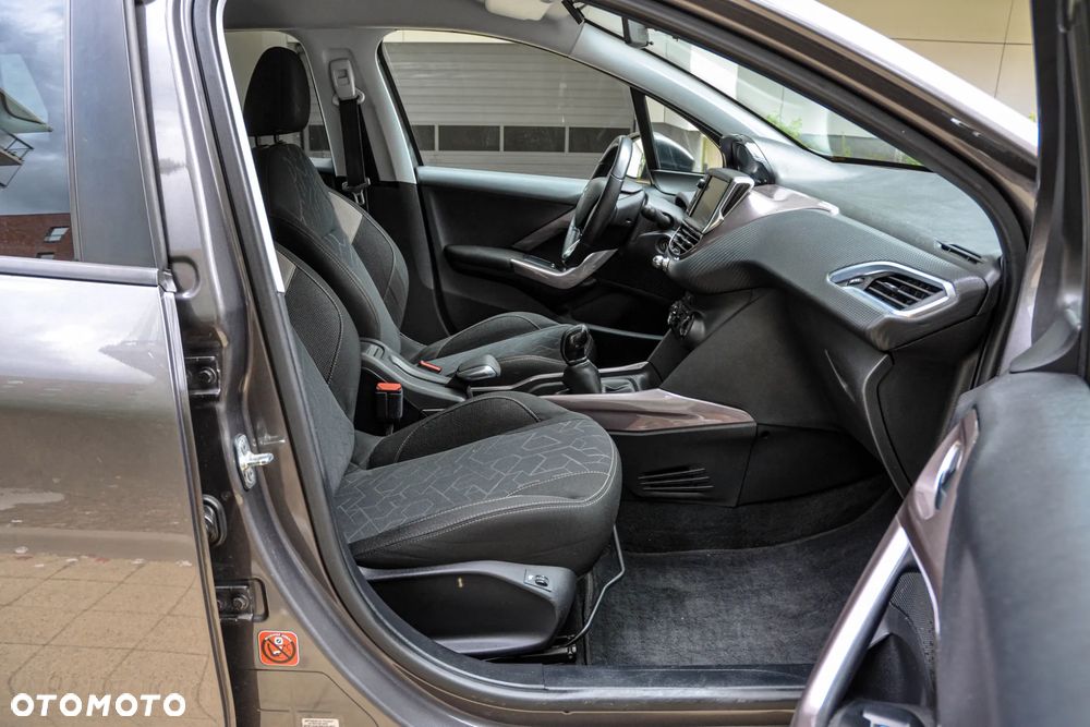 Peugeot 2008 - 11