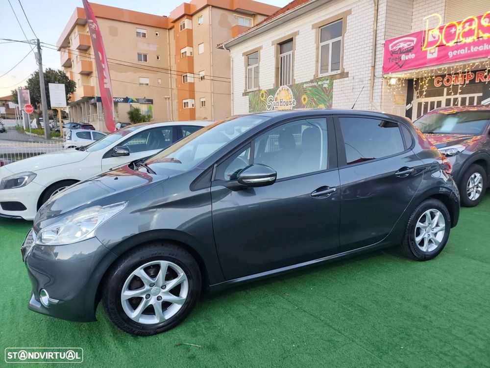 Peugeot 208 1.4 HDi Active - 4