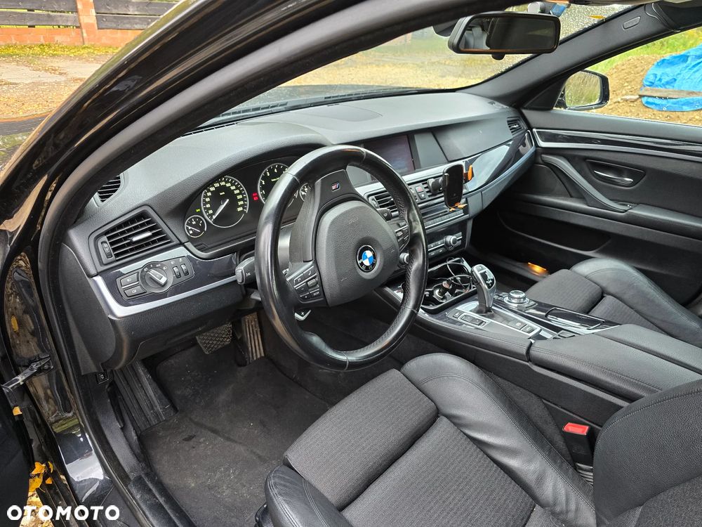BMW Seria 5 520i - 20