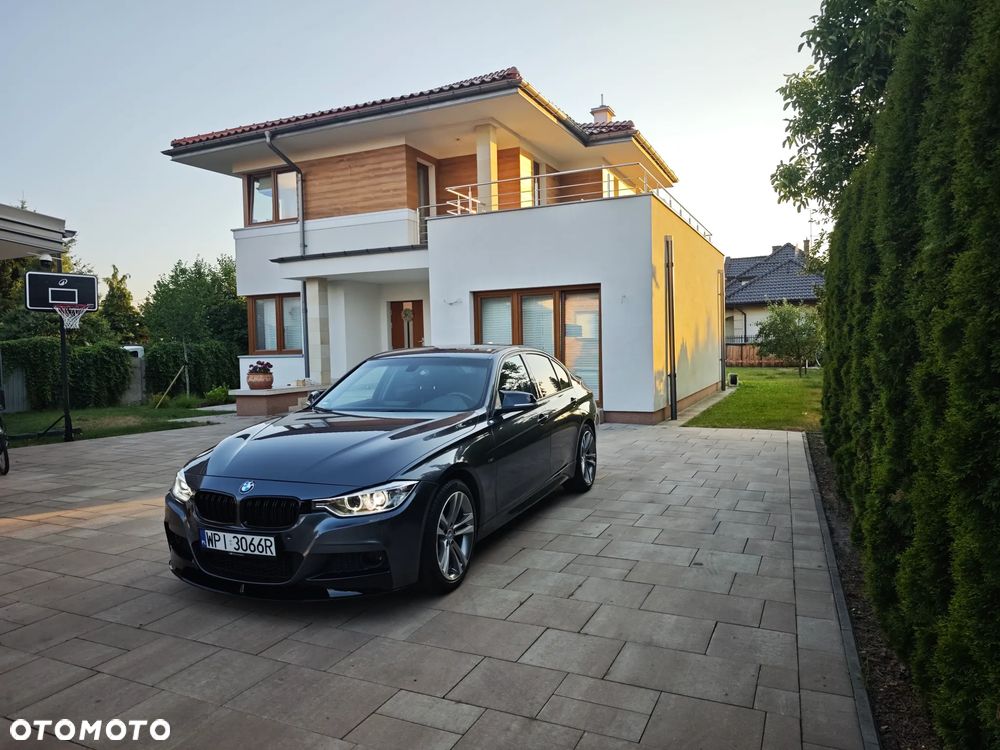 BMW Seria 3 328i M Sport - 32