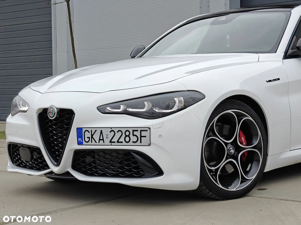 Alfa Romeo Giulia 2.0 Turbo 16V AT8 Veloce Ti - 9