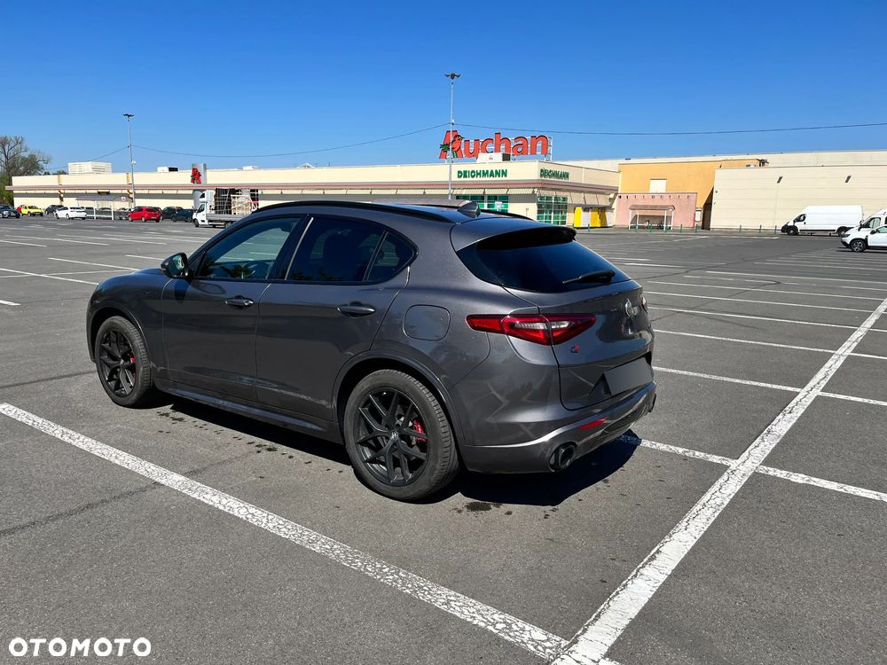 Alfa Romeo Stelvio 2.0 Turbo Veloce Q4 - 2