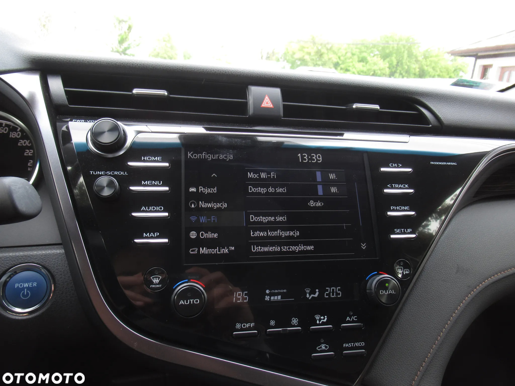 Toyota Camry 2.5 Hybrid Prestige CVT - 26