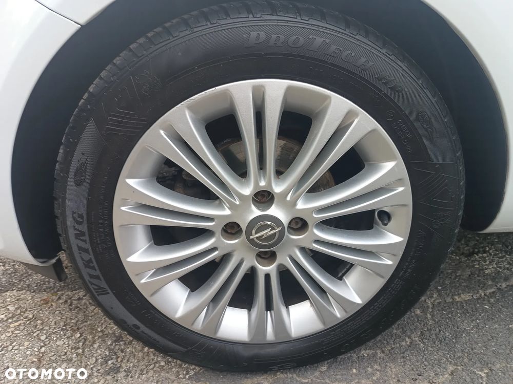 Opel Corsa 1.2 16V Cosmo S&S - 16