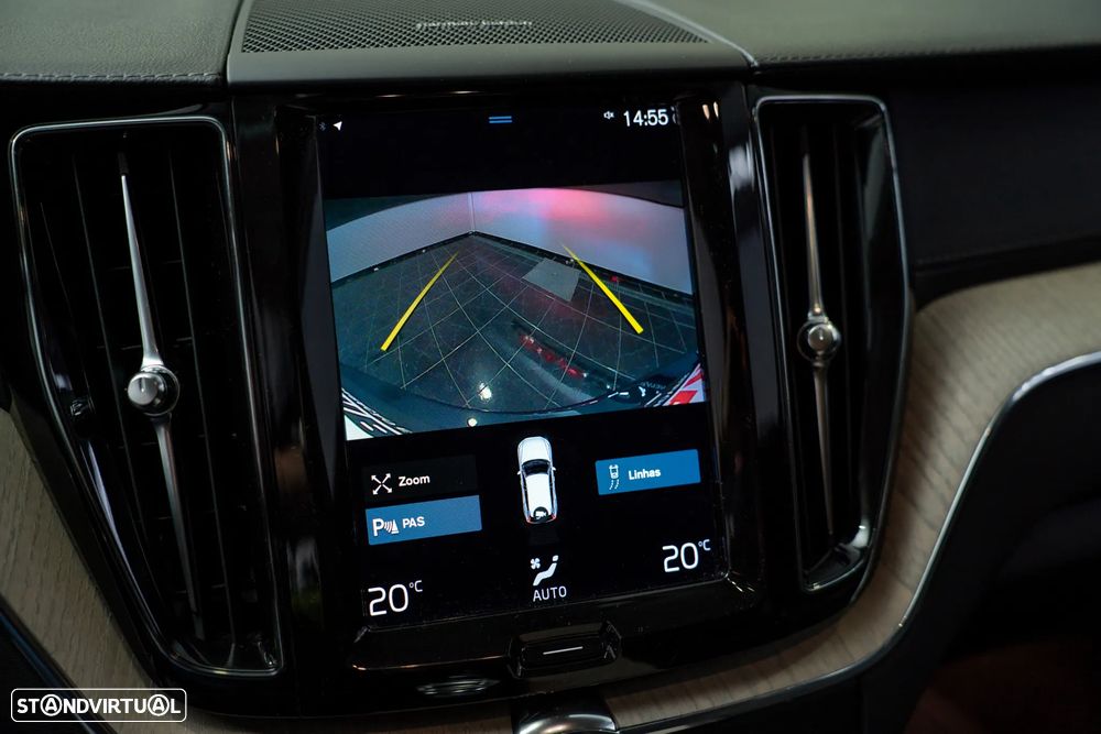 Volvo XC 60 2.0 T8 PHEV Momentum Plus AWD - 40