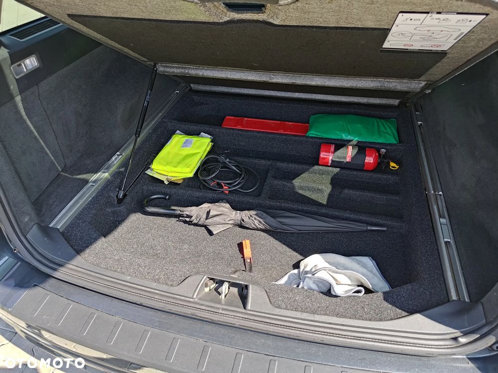 Volvo V70 2.0 Momentum - 14