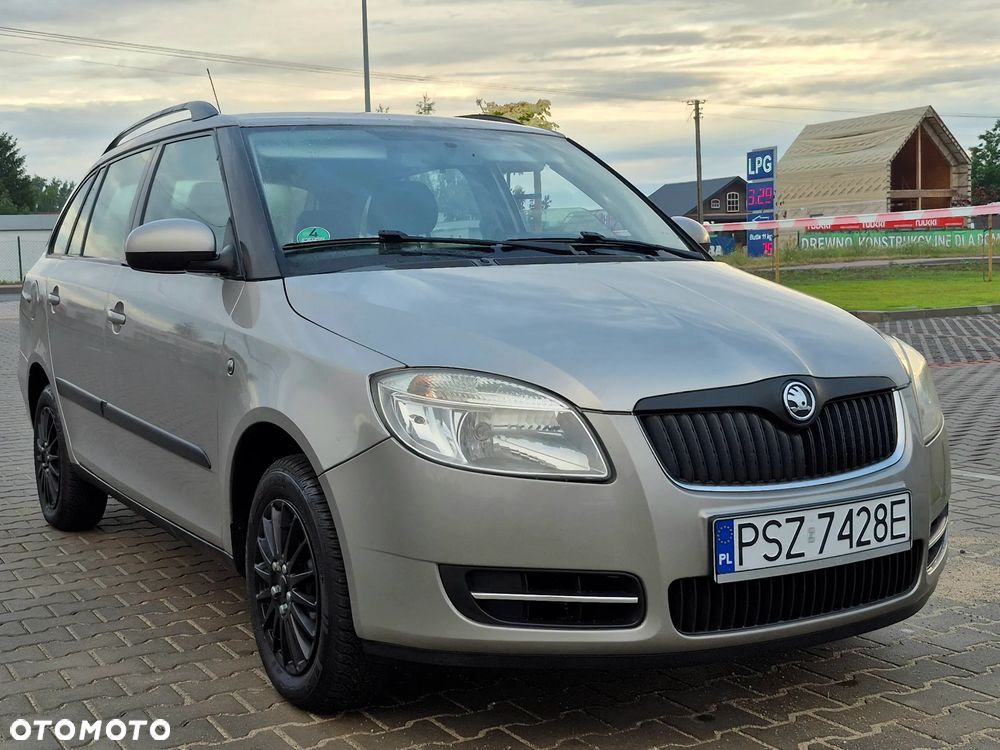 Skoda Fabia 1.2 TSI STYLE EDITION - 4