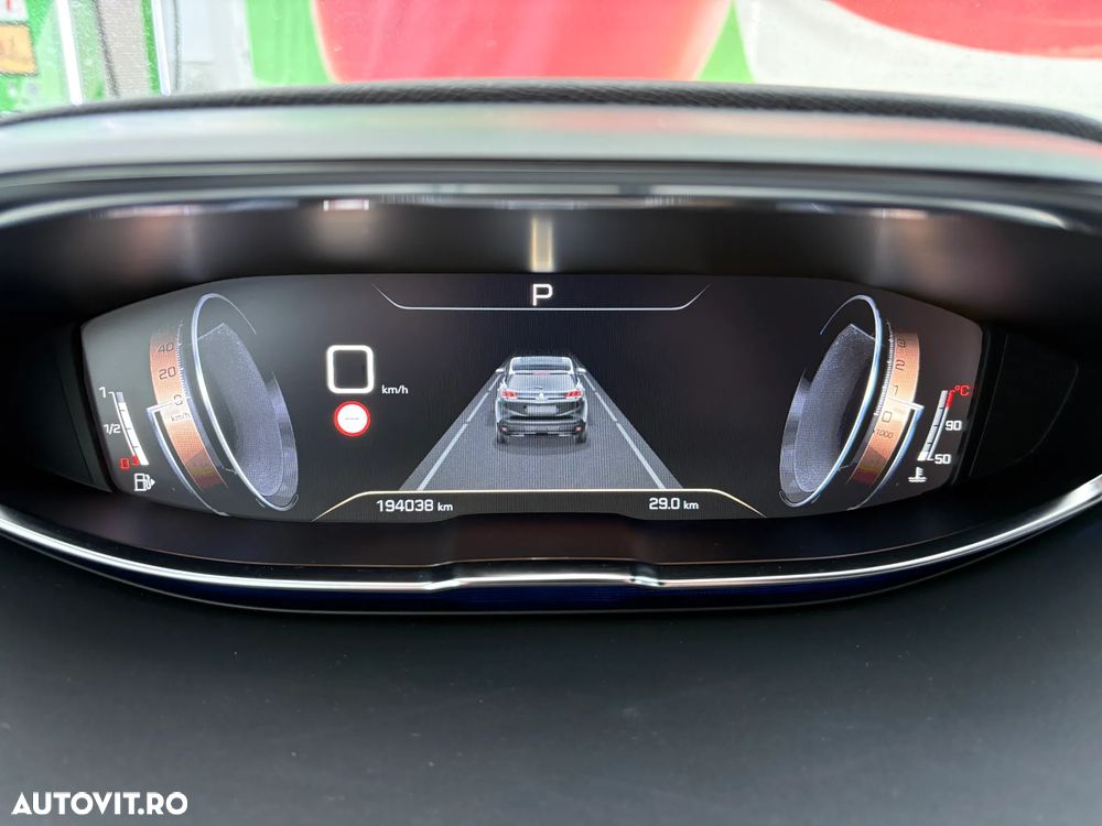 Peugeot 3008 BlueHDi 130 Stop & Start EAT8 GT - 19