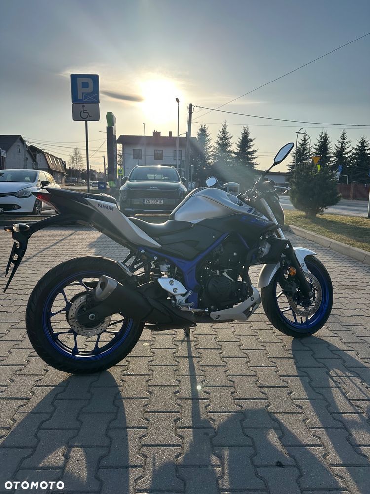 Yamaha MT - 8
