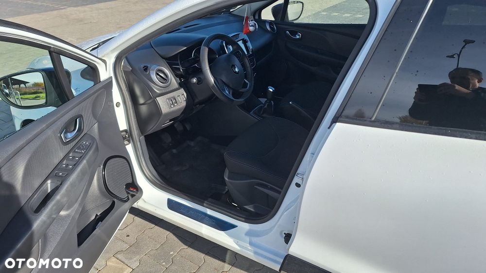 Renault 4 - 5