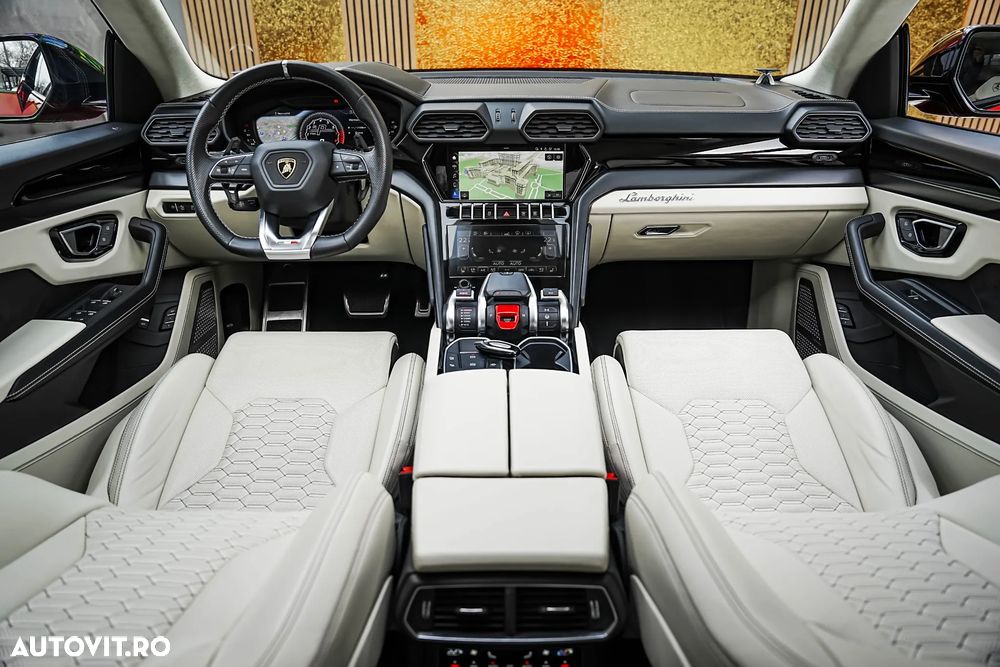 Lamborghini URUS - 14