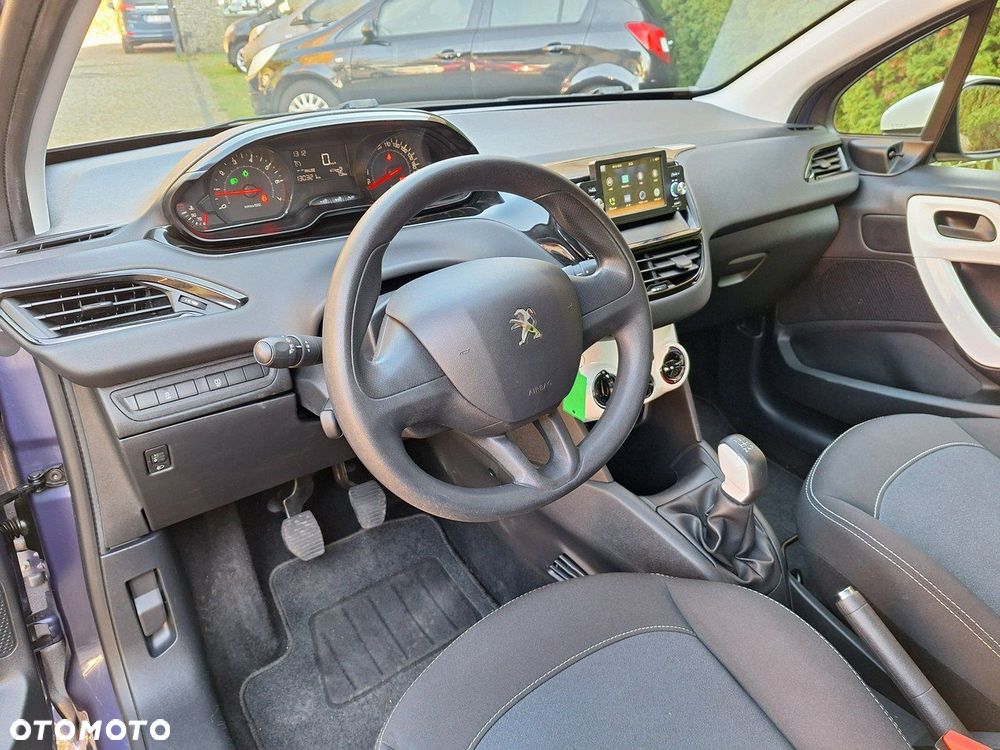 Peugeot 208 - 7