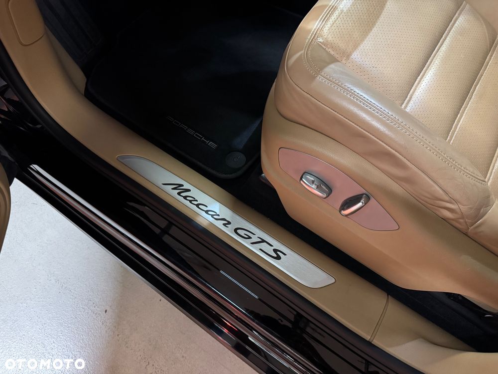 Porsche Macan GTS PDK - 24