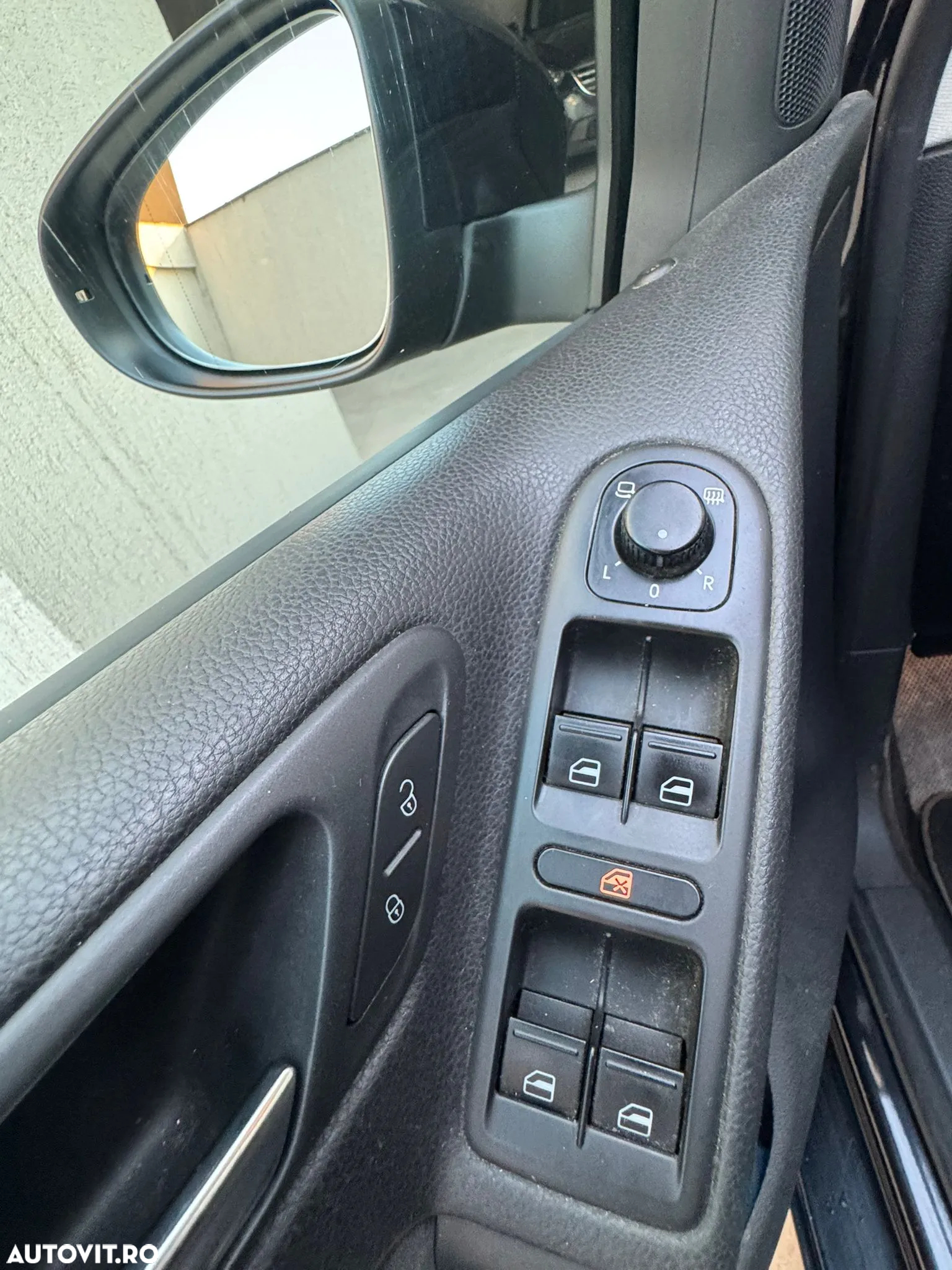 Volkswagen Golf 1.6 TDI DPF BlueMotion Technology Highline - 7