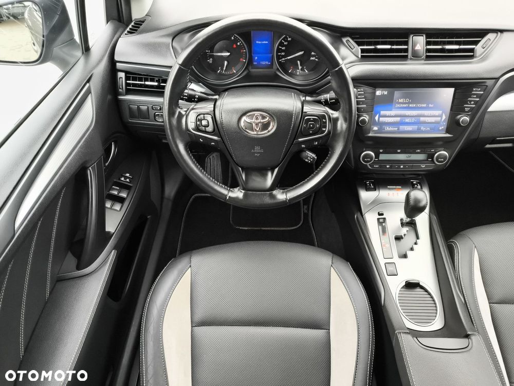 Toyota Avensis 2.0 Premium MS - 3