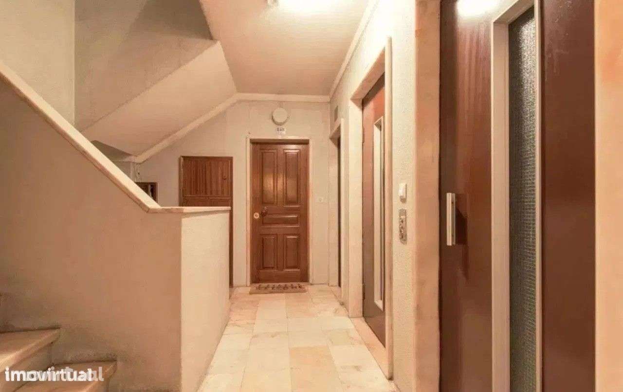 Encantador T1 zona Nobre: Qt Grande - 3 mints carro shopping Colombo - Grande imagem: 3/26