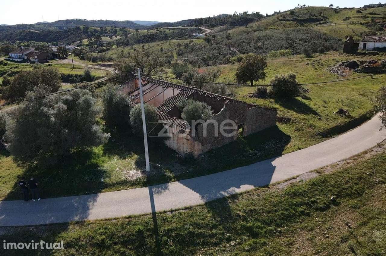 Fantástica Moradia para recuperar c/ 170m2, São Bartolomeu de Messi... - Grande imagem: 5/19