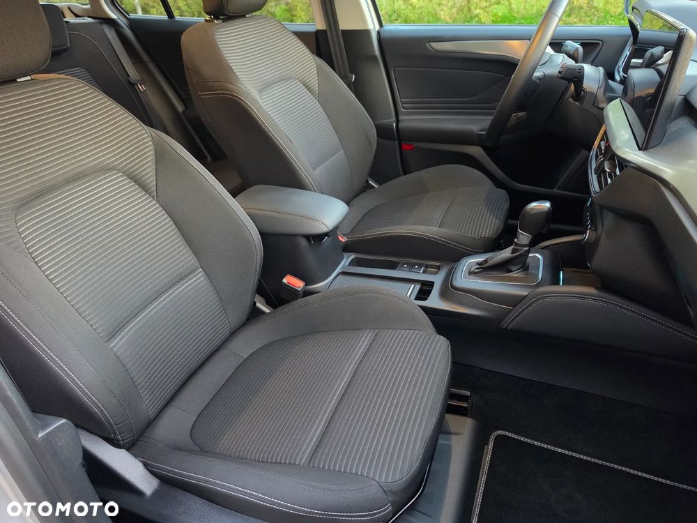 Ford Focus 1.0 EcoBoost Hybrid TITANIUM X - 16