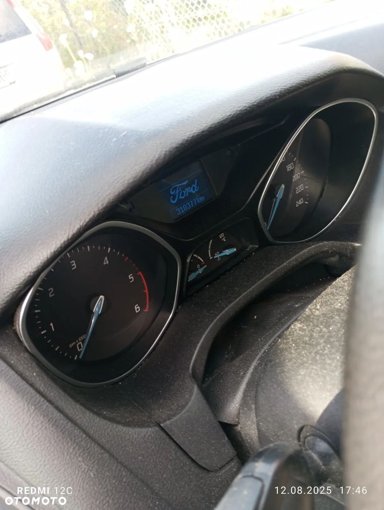 Ford Focus 1.6 TDCi Ambiente - 4