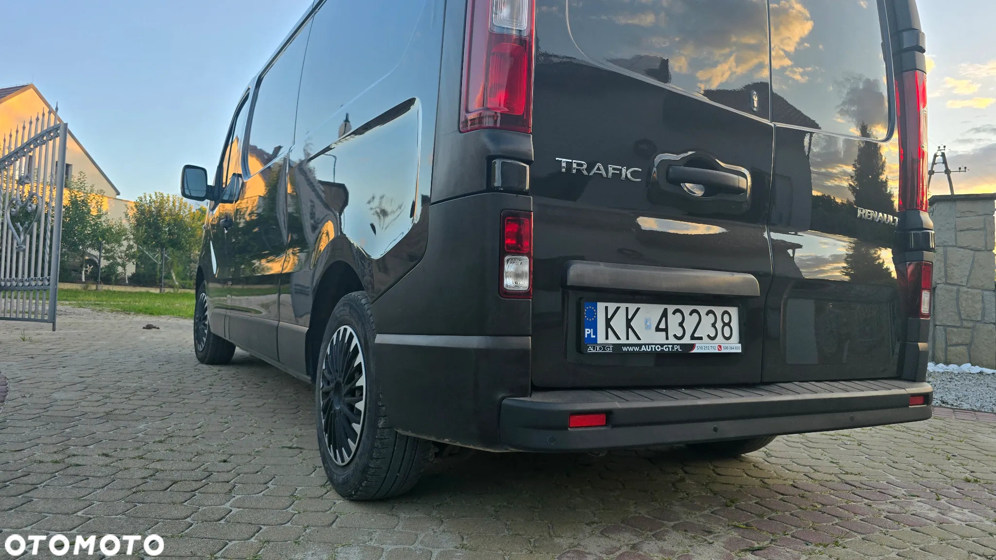 Renault Trafic - 25