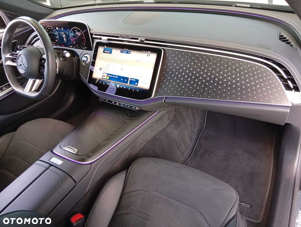Mercedes-Benz Klasa E 220 d mHEV 4-Matic AMG 9G-Tronic - 26