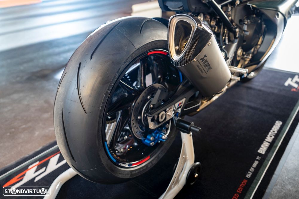 BMW M 1000 RR TT Isle of Man Edition - 10