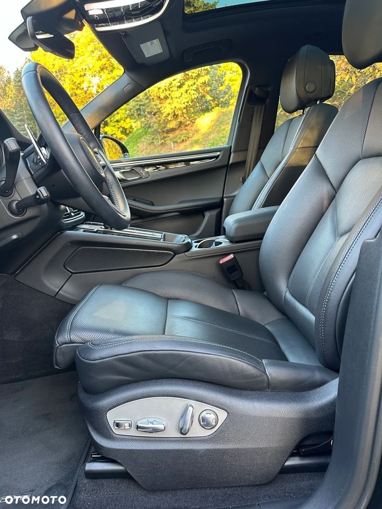 Porsche Macan Standard - 27