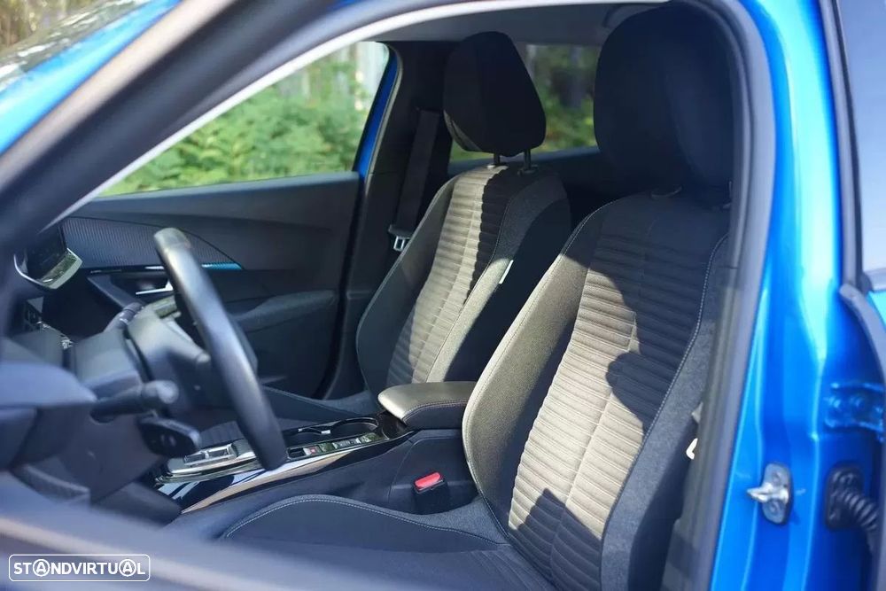 Peugeot e-2008 Style - 25