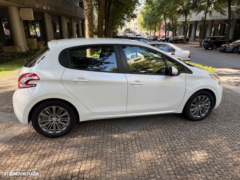 Peugeot 208 PureTech 68 Like - 11