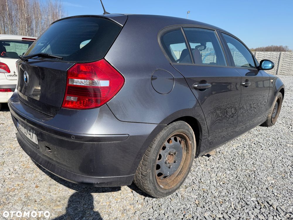 BMW Seria 1 116i - 4