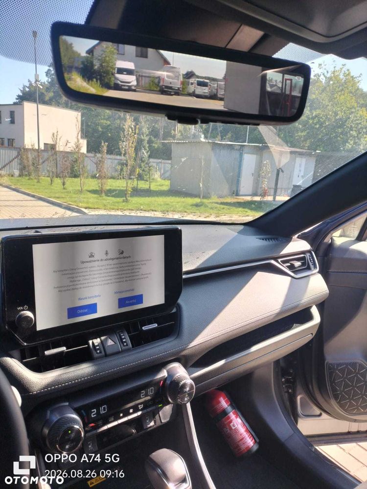 Toyota RAV4 - 6