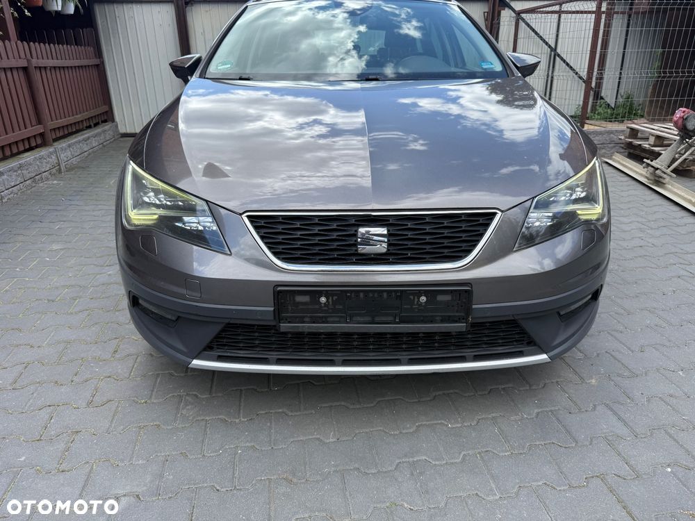 Seat Leon 1.8 TSI Xcellence S&S DSG - 4
