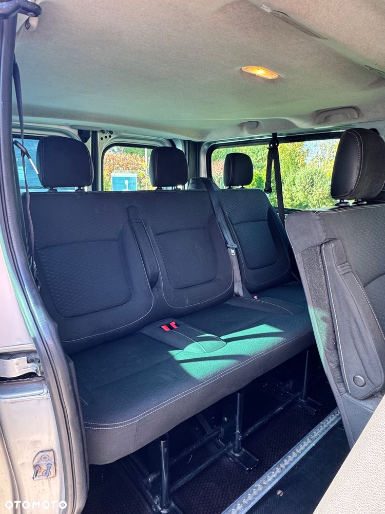 Opel Vivaro - 11