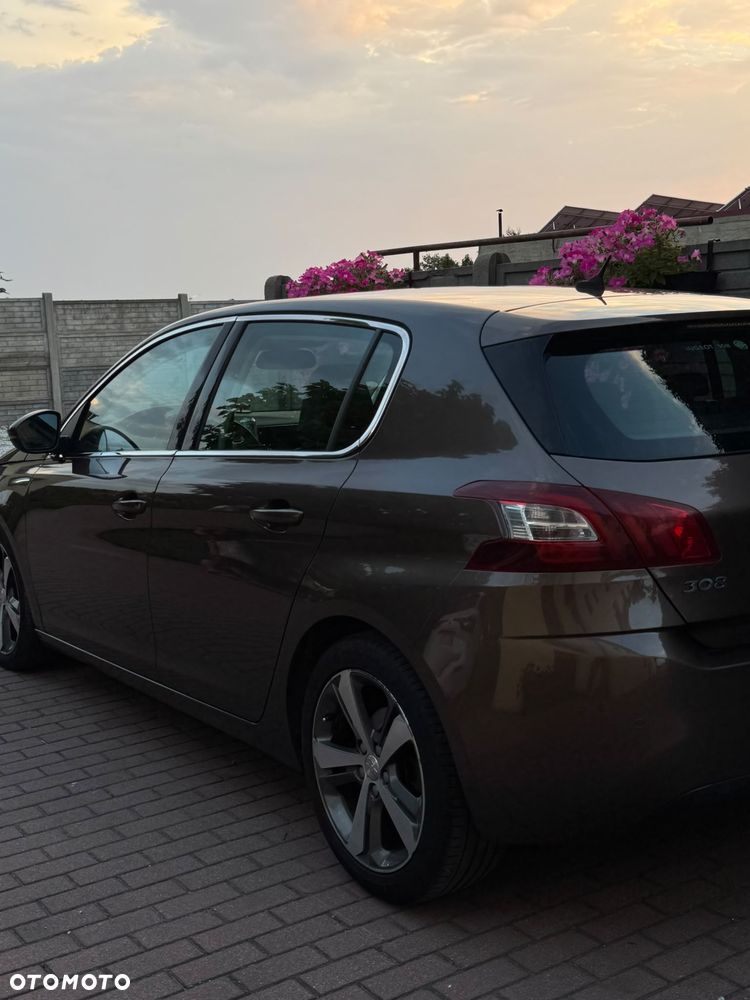 Peugeot 308 - 6