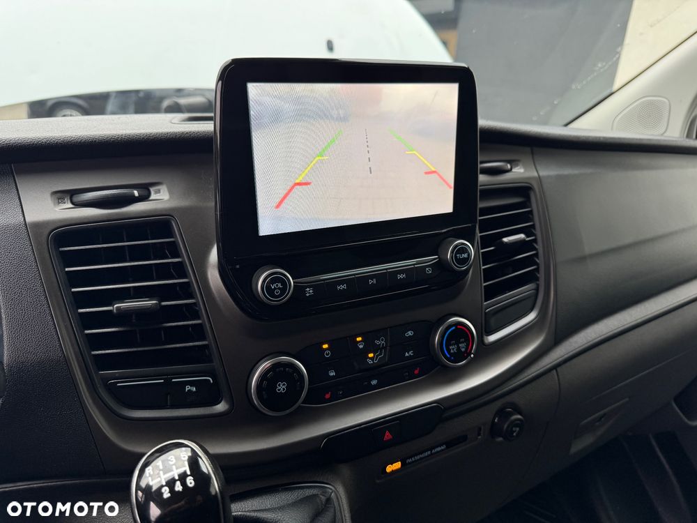 Ford Transit Custom Base - 28