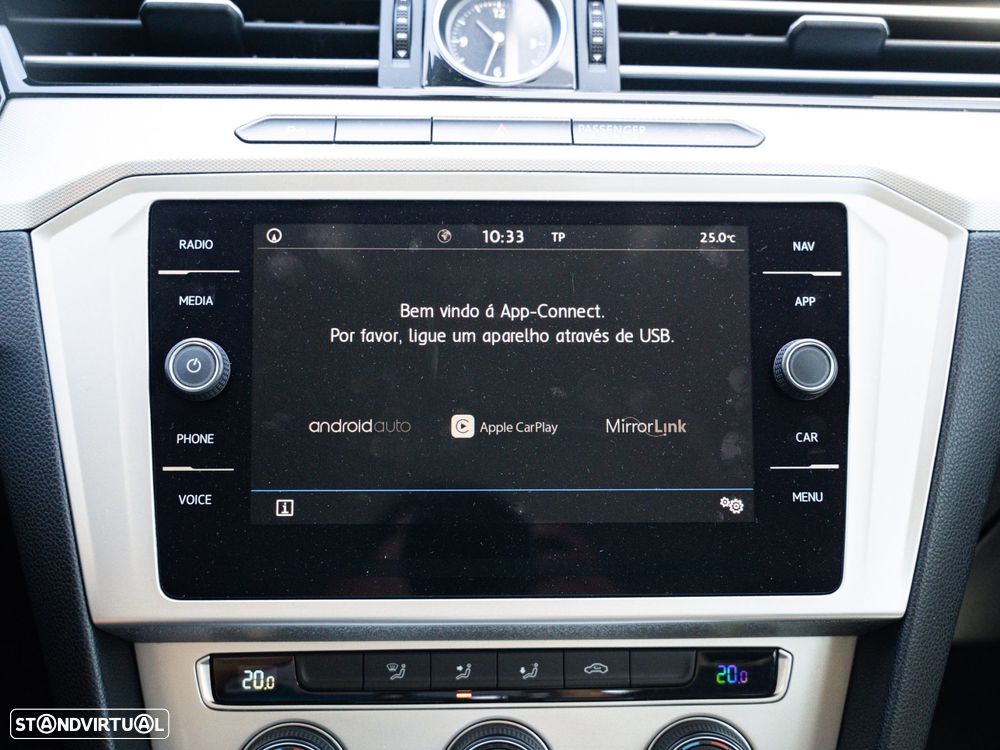 VW Passat Variant 2.0 TDI Confortline DSG - 41