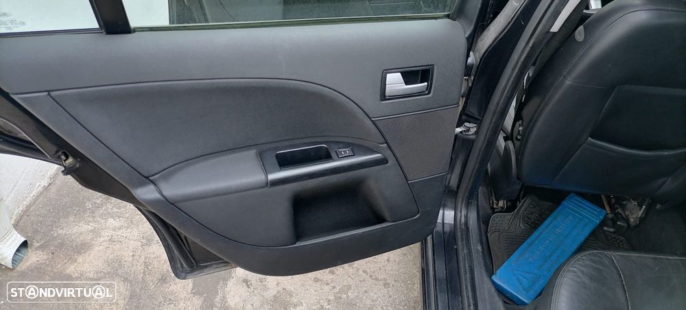 Ford Mondeo - 12