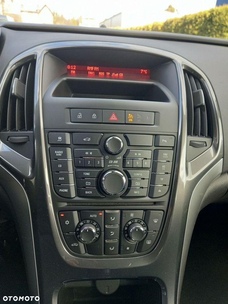 Opel Astra 1.4 Innovation - 32