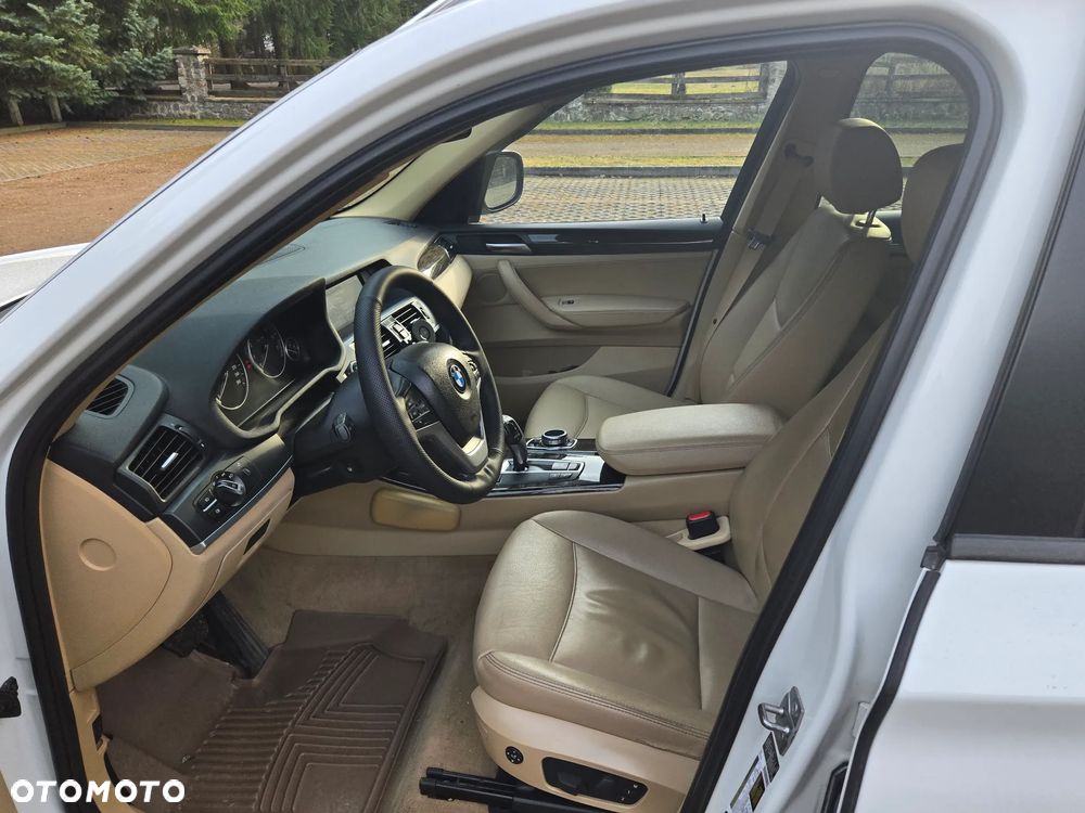 BMW X3 xDrive28i - 18