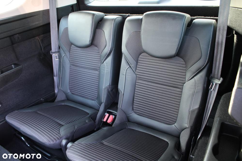 Renault Grand Scenic - 33