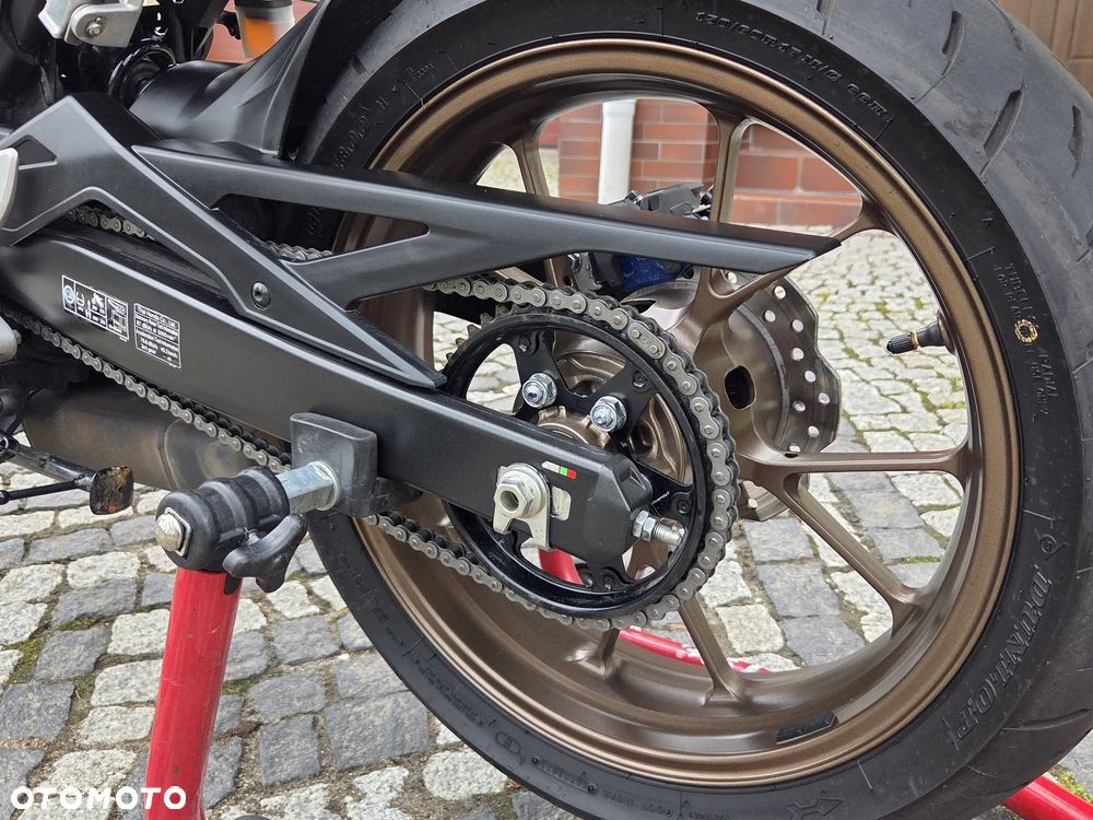 Honda CB - 18