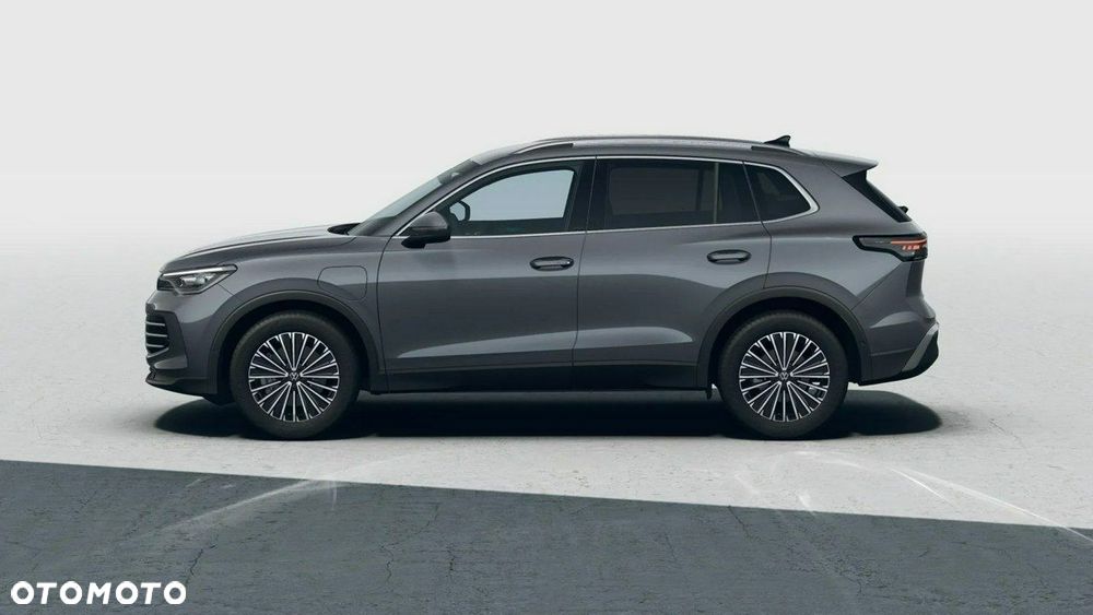 Volkswagen Tiguan - 3