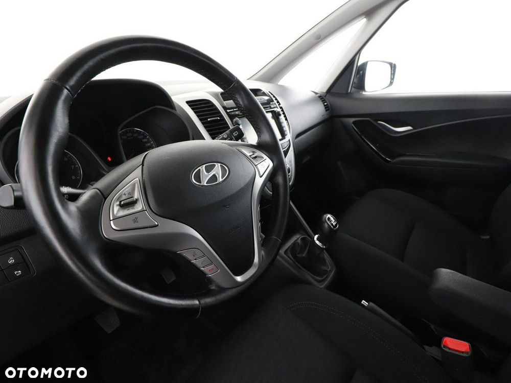 Hyundai ix20 1.6 blue Trend - 14