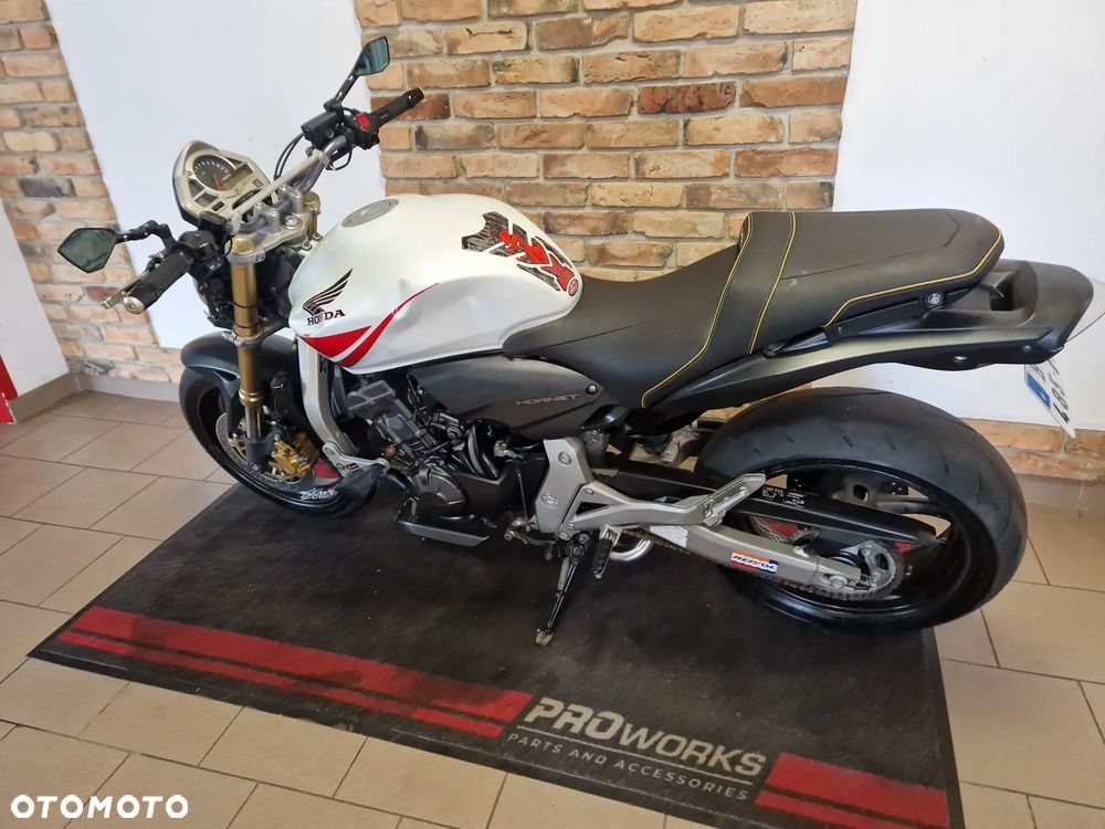 Honda Hornet - 8