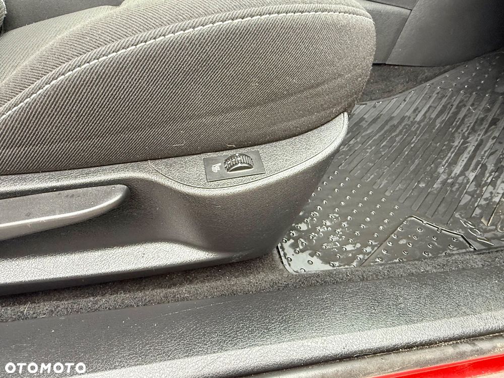 Peugeot 207 CC 1.6 HDi Premium - 24