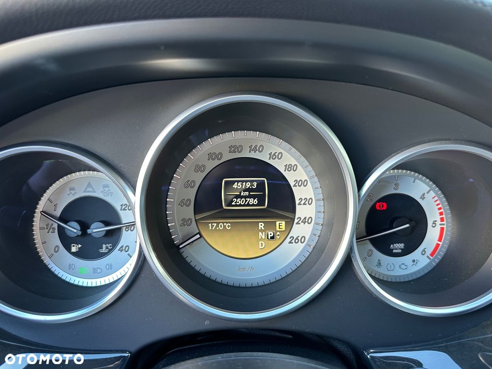 Mercedes-Benz CLS 350 CDI 4-Matic BlueEff - 11