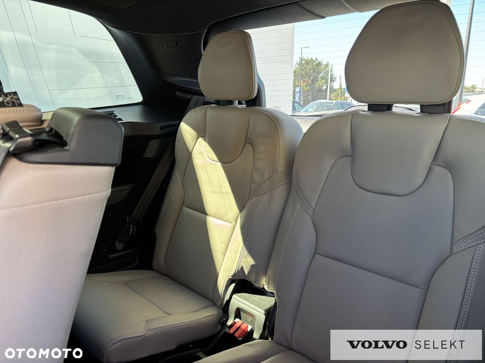 Volvo XC 90 - 29