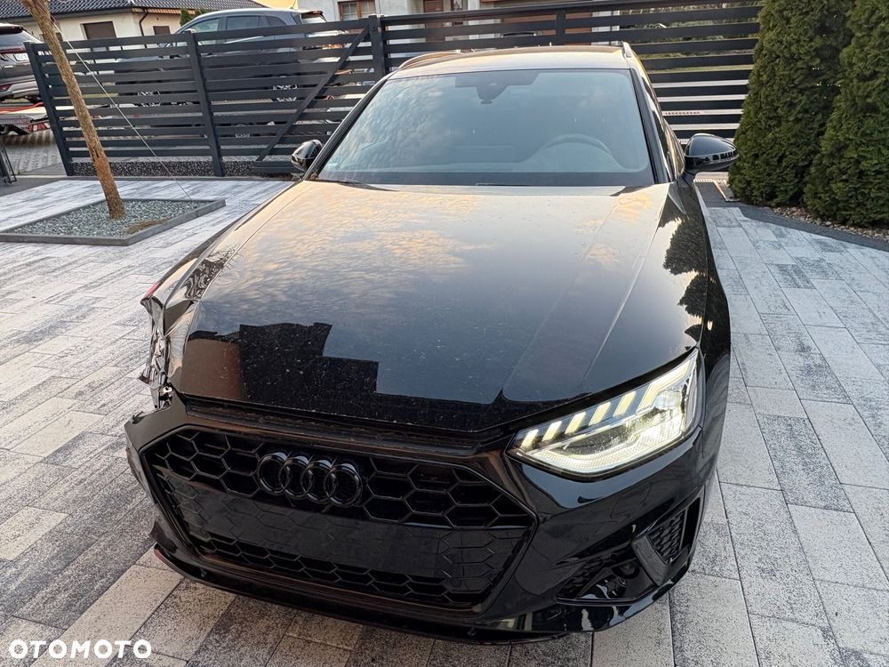 Audi A4 Avant 40 TFSI S tronic S line - 22