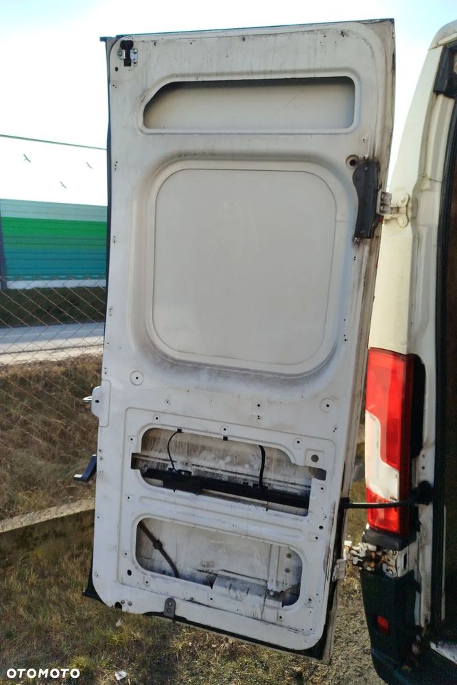 Ducato III i lift Boxer Jumper II 06-22r movano -25 H2  drzwi tył tylne BIAŁE lewe i prawe komplet z foto skrzydełka całe dość ładne - 9