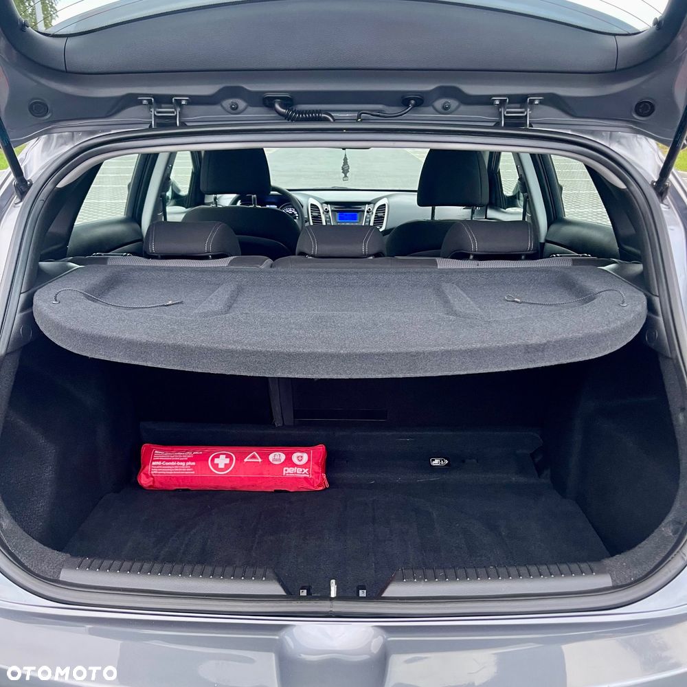 Hyundai i30 1.6 CRDI Trend - 25